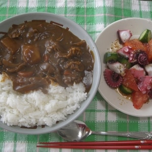 簡単♪タコとキュウリとミニトマトのサラダ